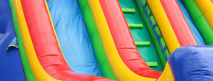 Exciting mega slide setup for children's parties, offering thrilling fun and adventure for all ages.