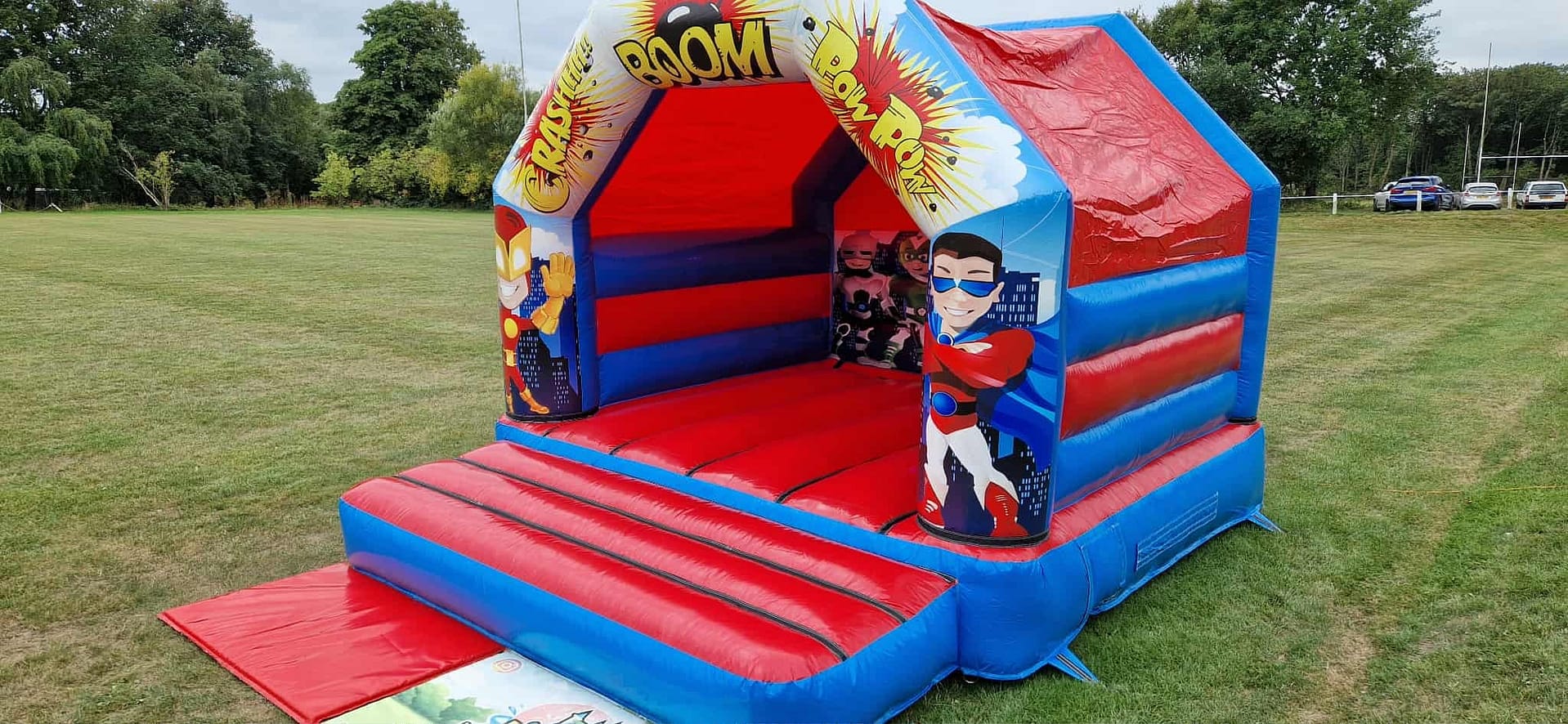 Superhero Bouncy Castle - Image 3